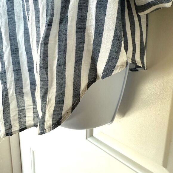 NWOT Zac & Rachel Grey Indigo Striped Button down Shirt - Picture 6 of 11